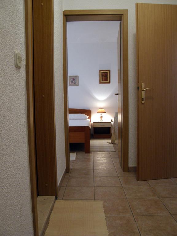 Apartments Mandic Тучепи Номер фото